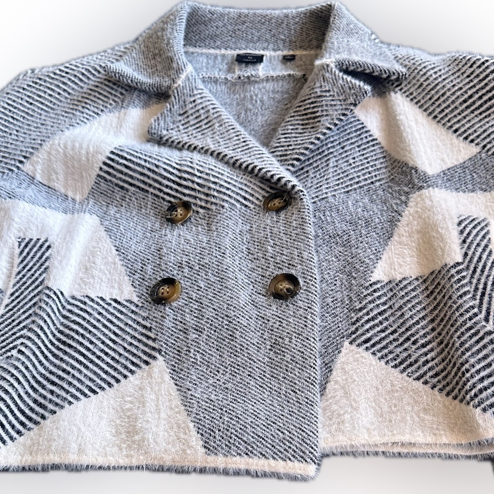 Cyrus Double-Breasted Geometric Pea Coat - Gray & White - Picture 3 of 10
